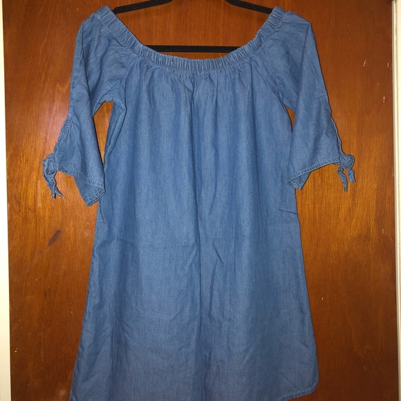 imPRESS Dresses & Skirts - 🌻 2 for $20 🌻 Denim Off-Shoulder Dress